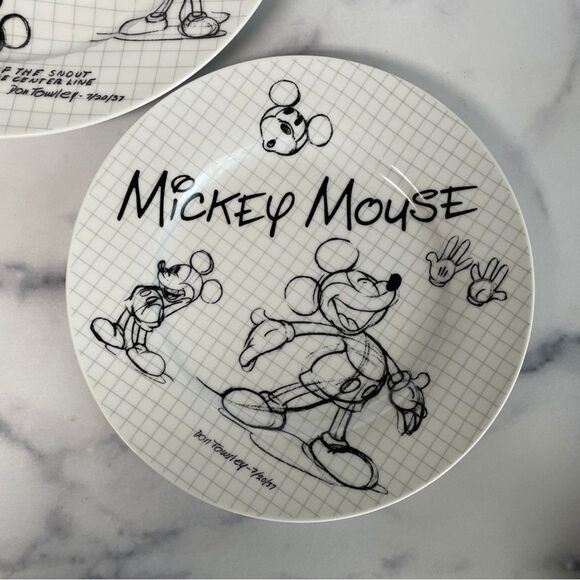 Disney Mickey Mouse Sketch Book Plates 10.5" &  8" - Picture 5 of 11